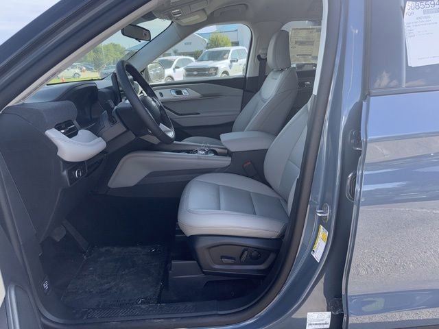 Used 2026 Ford Explorer Active w/ Active Comfort Package RWD image 10