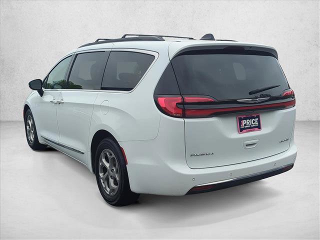 Used 2023 Chrysler Pacifica Limited image 8