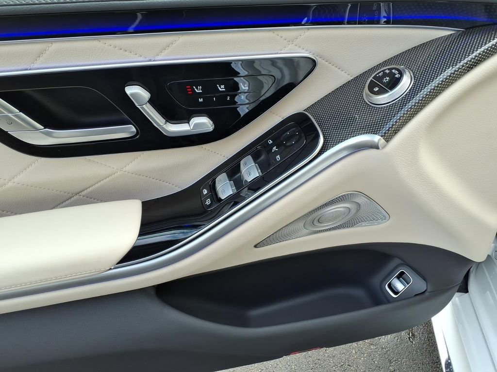 Certified 2025 Mercedes-Benz S 580 4MATIC Sedan image 12