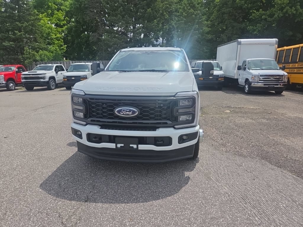 New 2026 Ford F350 XL w/ STX Appearance Package AWD/4WD image 7
