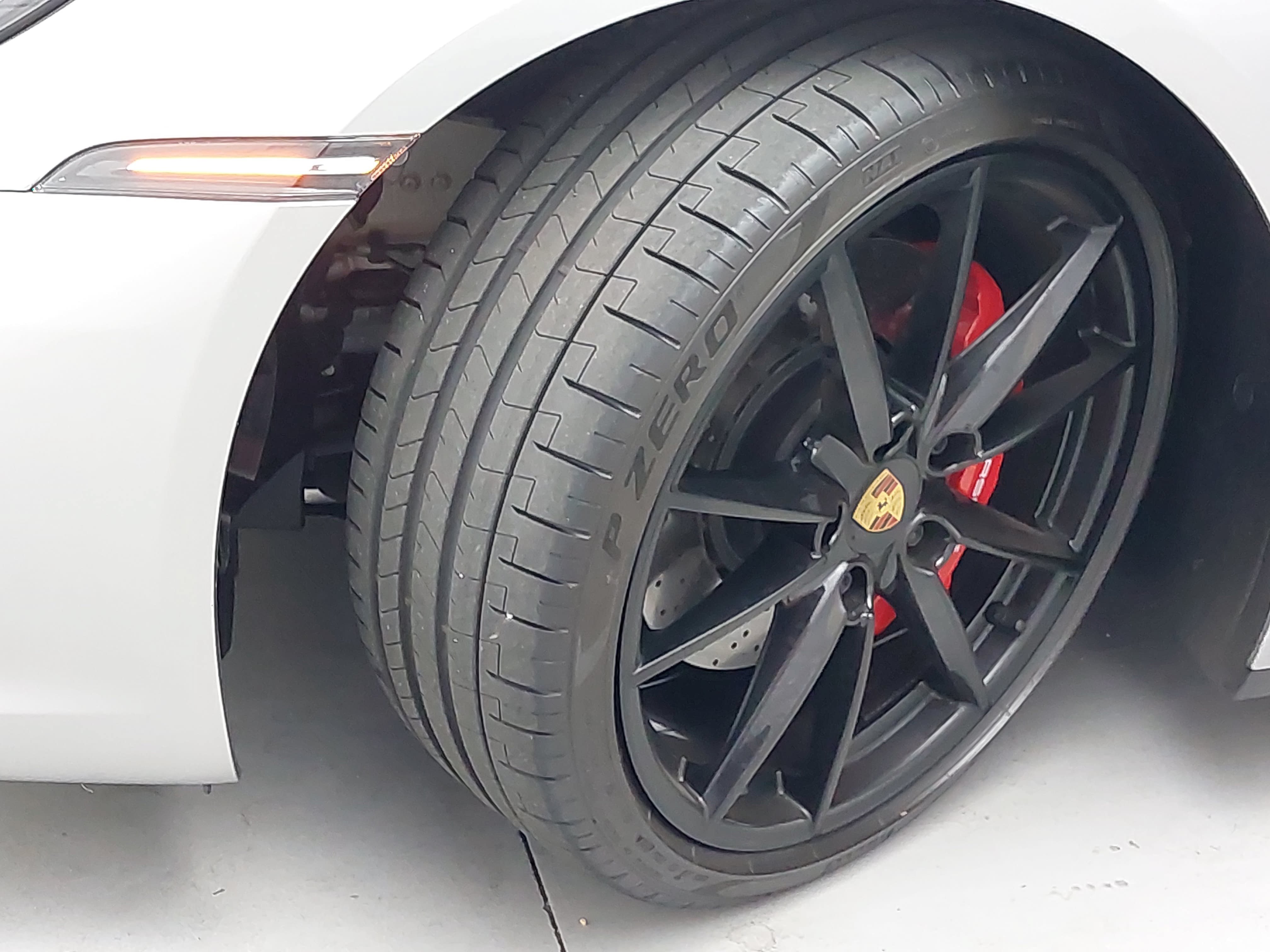 Certified 2024 Porsche 911 Carrera S RWD image 33