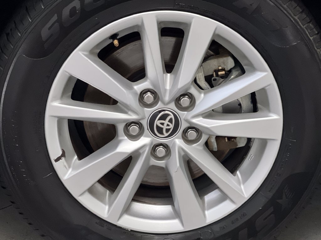 Used 2025 Toyota Camry LE FWD image 68