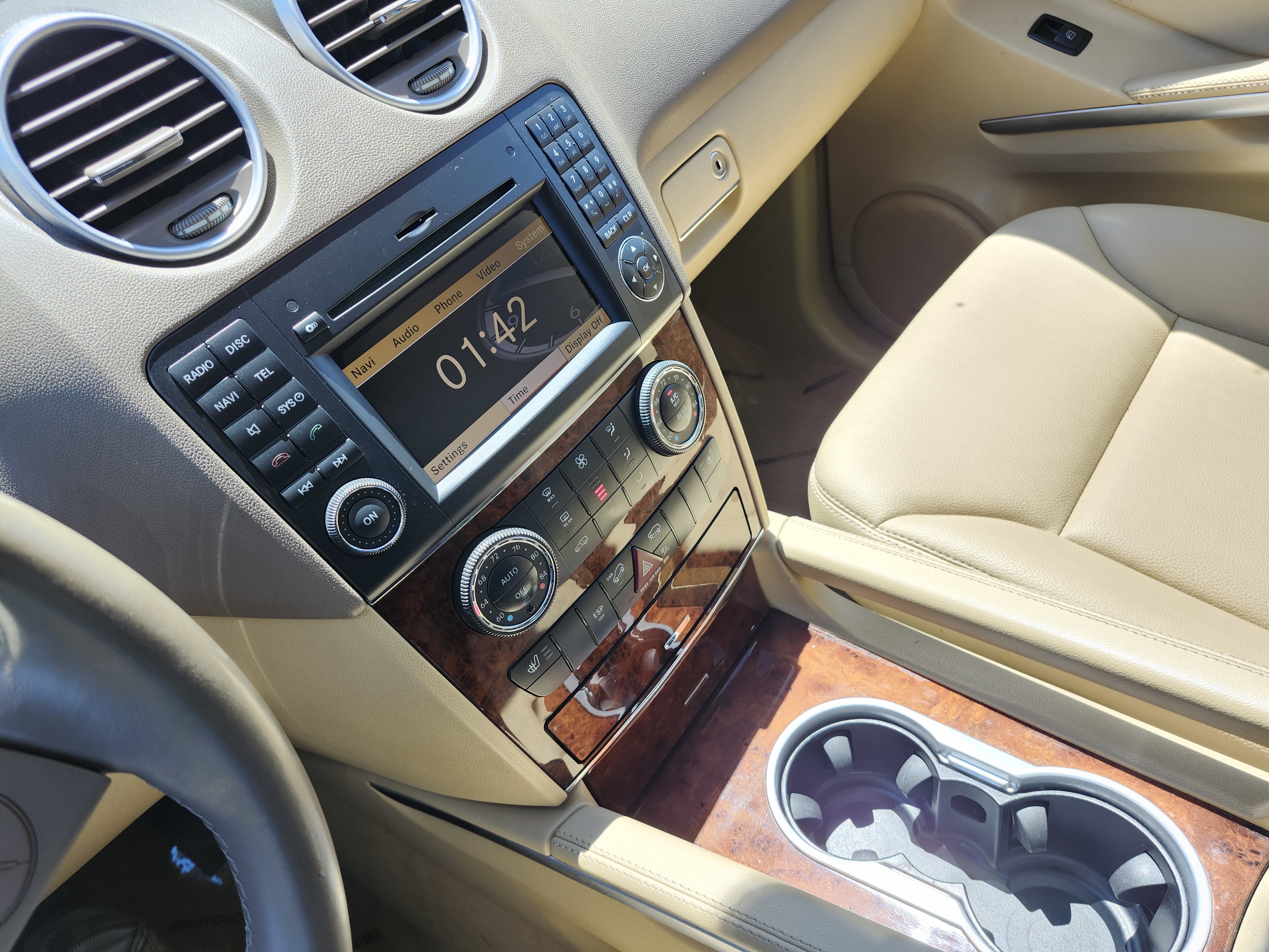Used 2011 Mercedes-Benz ML 350 4MATIC image 32