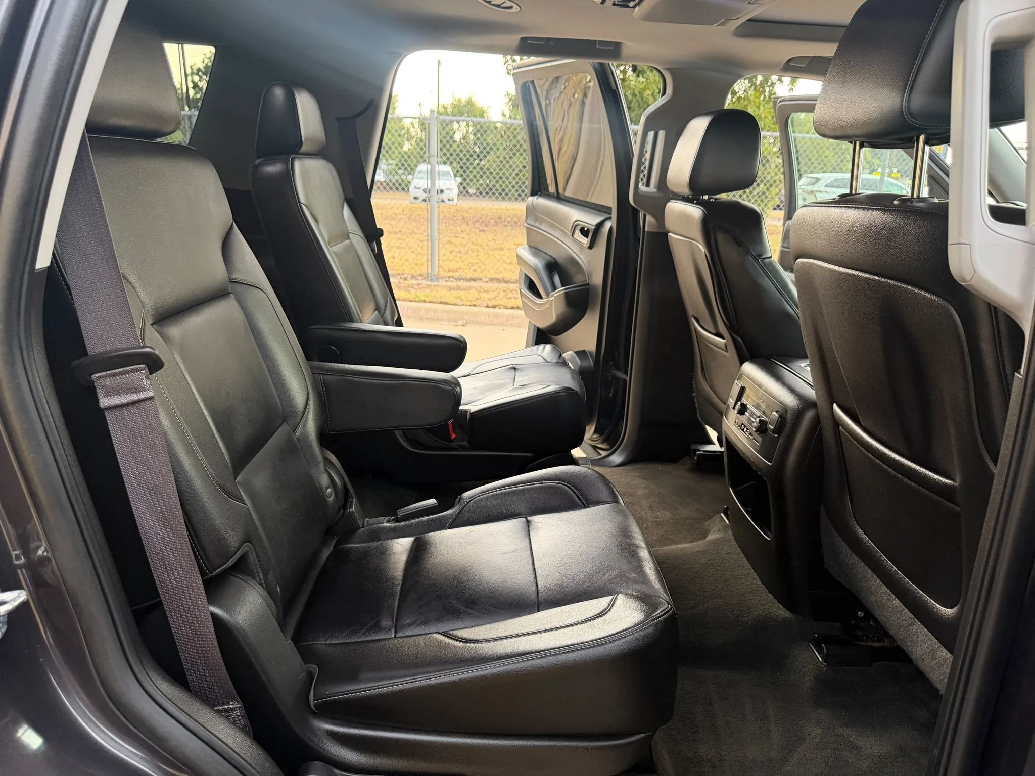 Used 2015 Chevrolet Tahoe LT RWD image 14