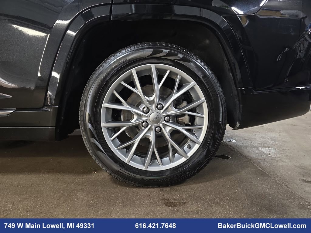 Used 2022 Jeep Grand Cherokee L Summit w/ Advanced Protech Group IV image 39