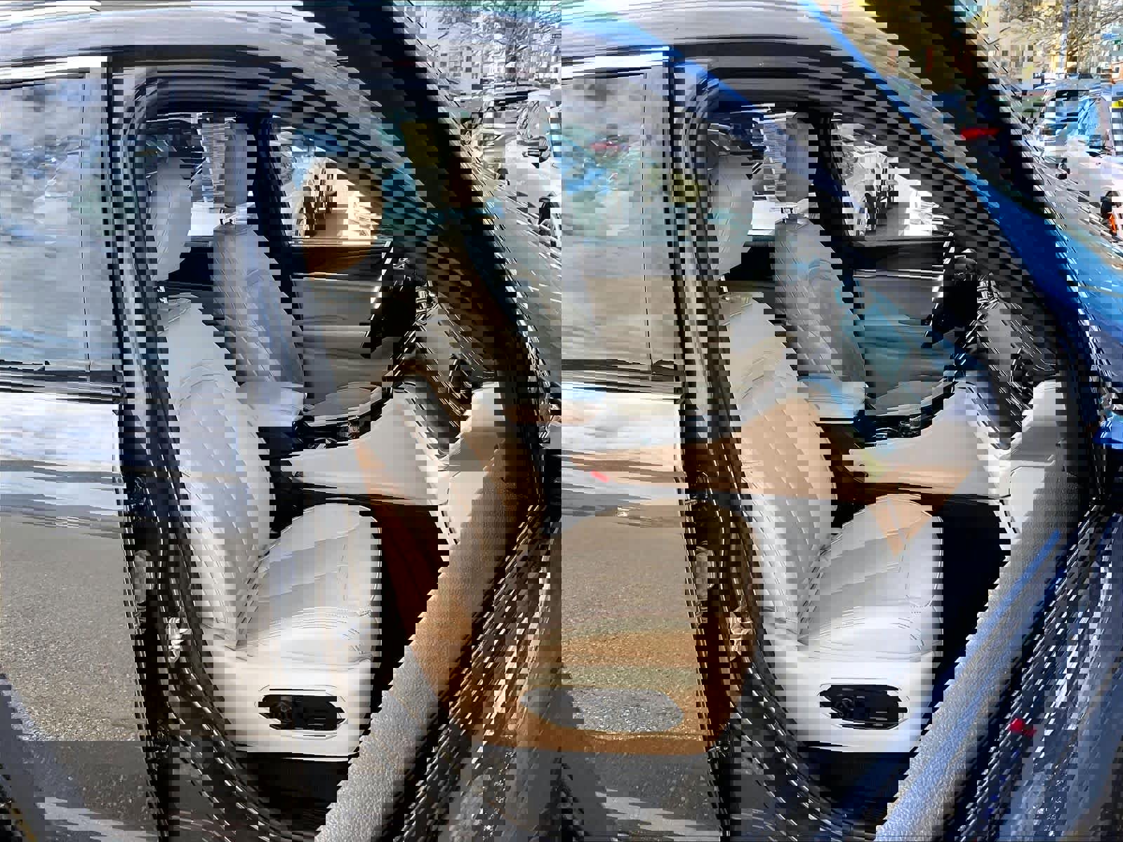 Used 2023 Jeep Grand Cherokee L Limited w/ Trailer Tow Group (B) AWD/4WD image 11