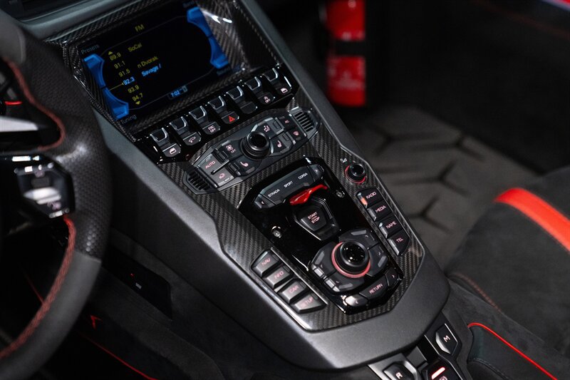 Used 2017 Lamborghini Aventador LP 750-4 Superveloce AWD/4WD image 49