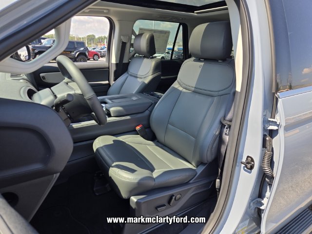 New 2026 Ford Expedition Active AWD/4WD image 8