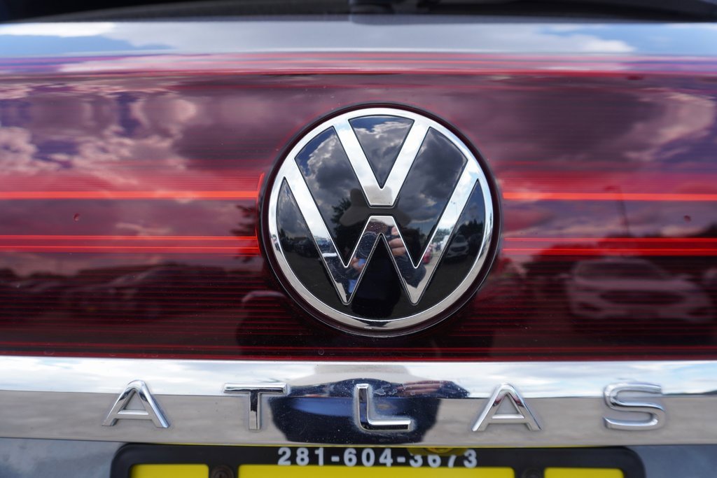 Used 2024 Volkswagen Atlas Cross Sport SE image 29