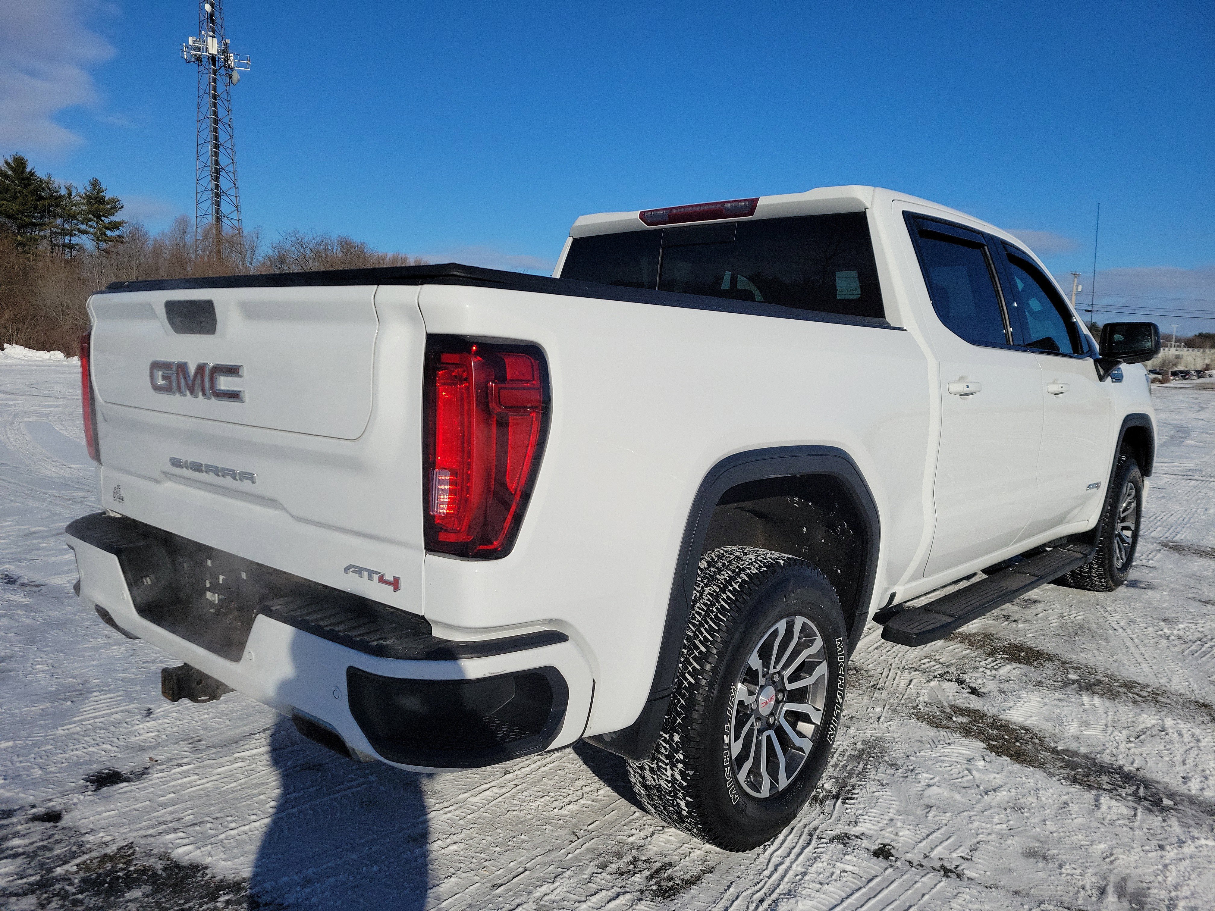 Used 2020 GMC Sierra 1500 AT4 w/ AT4 Premium Package image 5