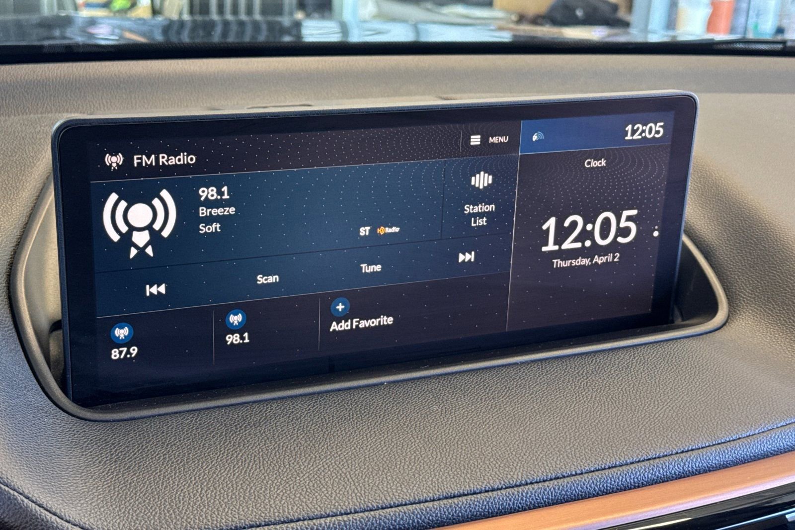 Used 2022 Acura MDX FWD image 24