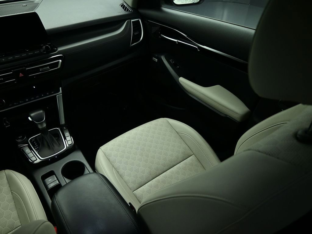 Used 2022 Kia Seltos SX image 46