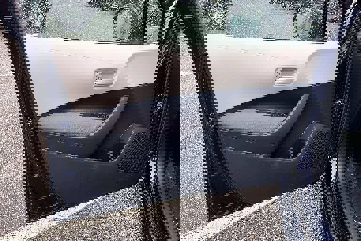 Used 2024 Toyota Corolla LE image 21