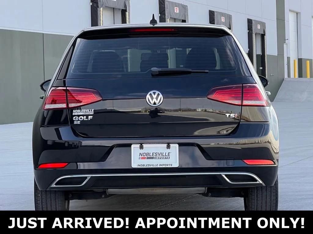 Used 2018 Volkswagen Golf SE image 5