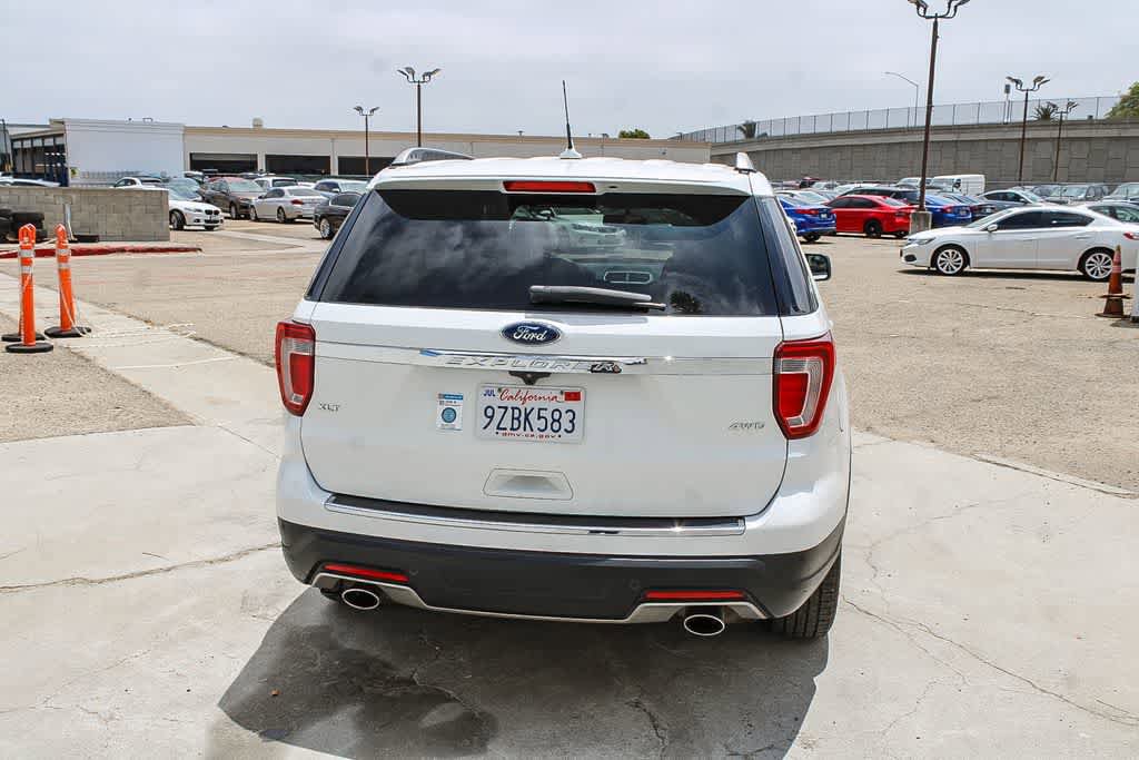 Used 2018 Ford Explorer XLT w/ Equipment Group 201A AWD/4WD image 8