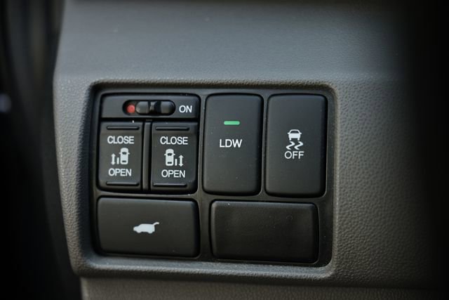 Used 2014 Honda Odyssey EX-L image 18