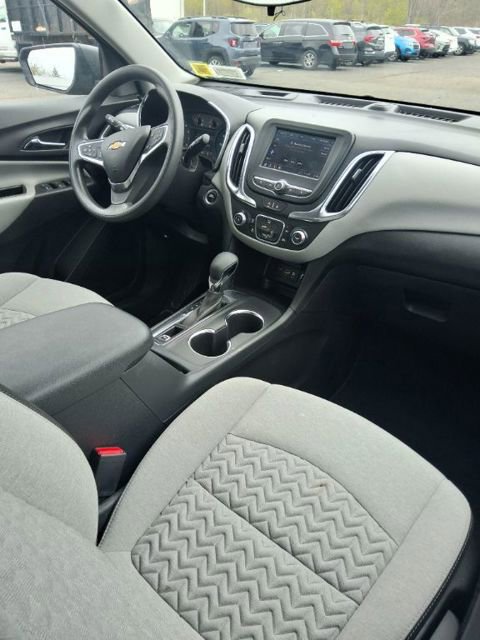Used 2024 Chevrolet Equinox LS FWD image 2