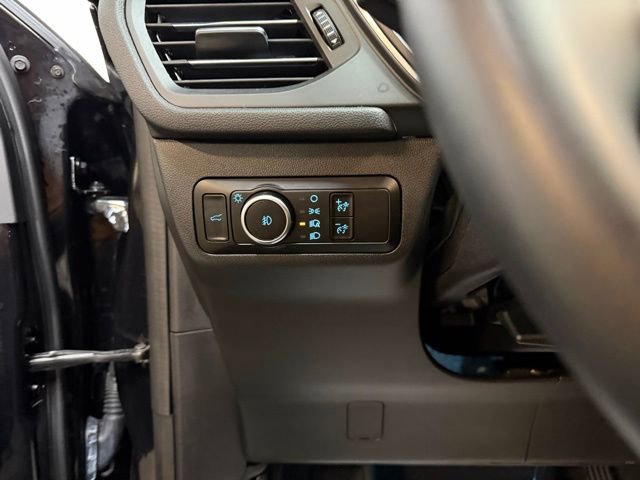 Used 2022 Ford Escape Titanium w/ Class II Trailer Tow Package image 19