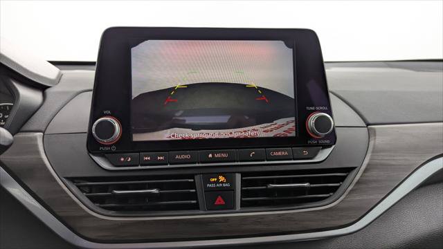 Used 2025 Nissan Altima 2.5 SV FWD image 28