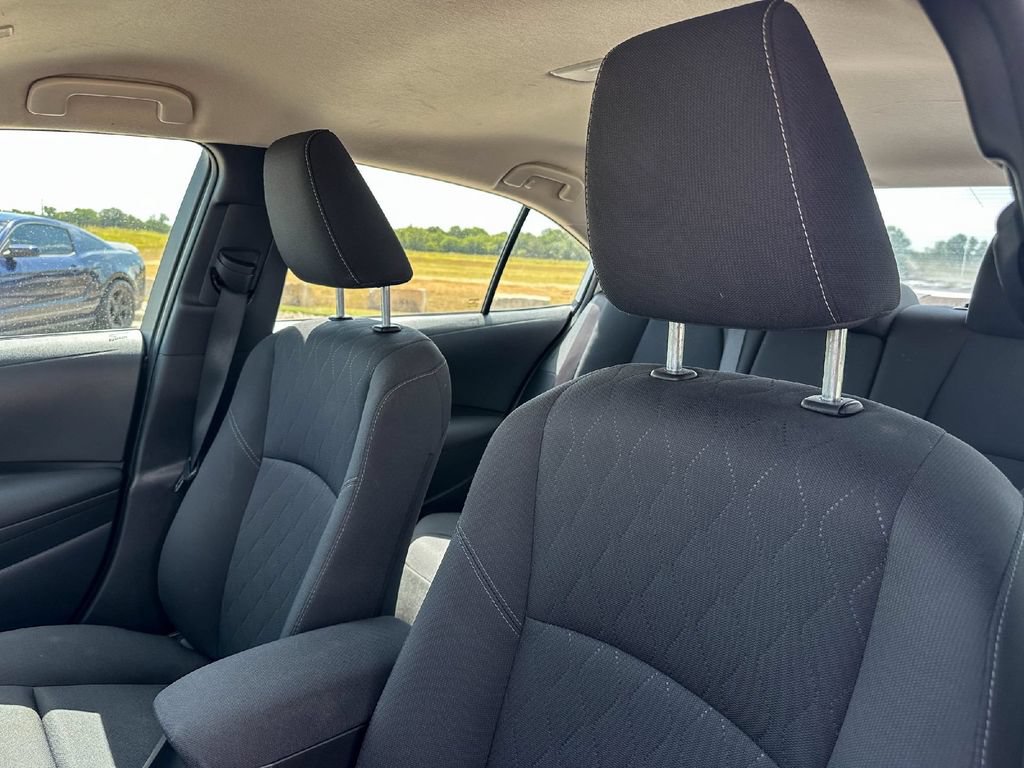 Certified 2025 Toyota Corolla LE FWD image 14