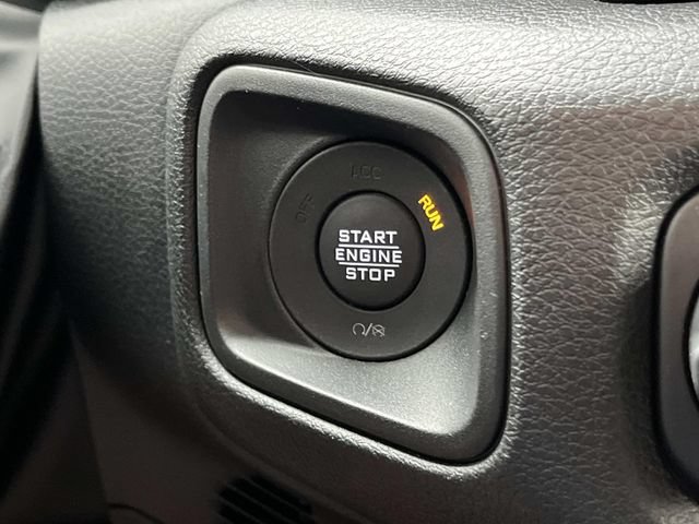 Used 2024 Jeep Wrangler Unlimited Sport AWD/4WD image 31