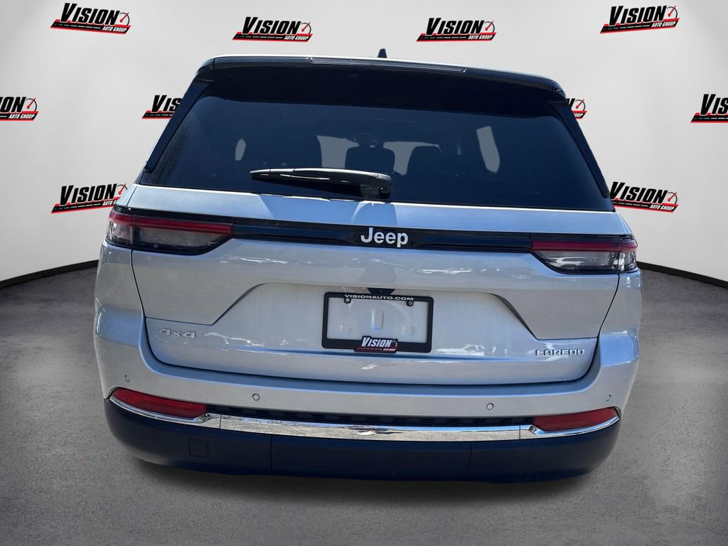 Used 2025 Jeep Grand Cherokee Laredo X w/ Luxury Tech Group I AWD/4WD image 6