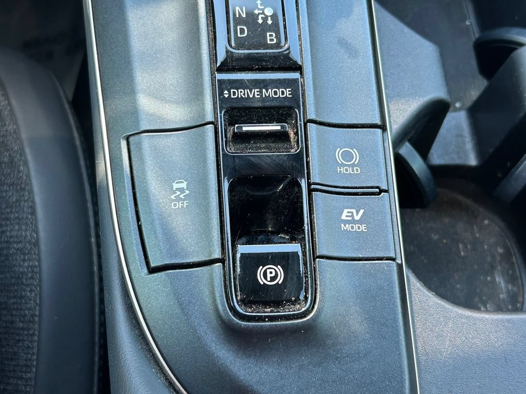 Certified 2023 Toyota Crown AWD/4WD image 26