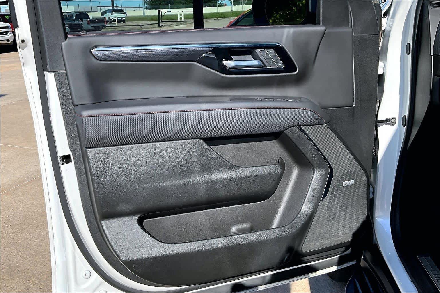Used 2025 Chevrolet Tahoe RST w/ RST Capability Package AWD/4WD image 21