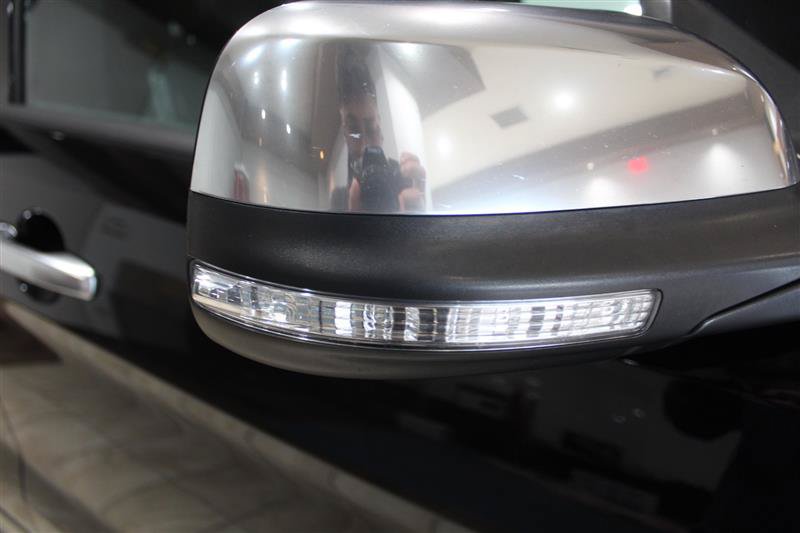 Used 2016 Ford Explorer Platinum AWD/4WD image 13
