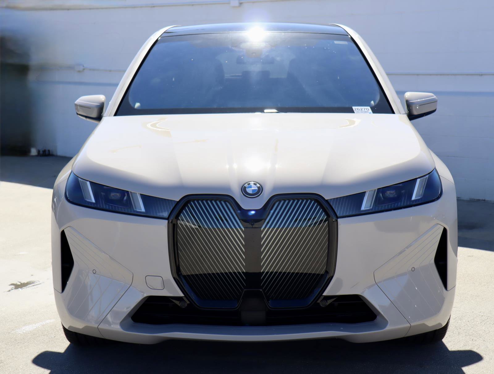 New 2026 BMW iX xDrive60 image 3