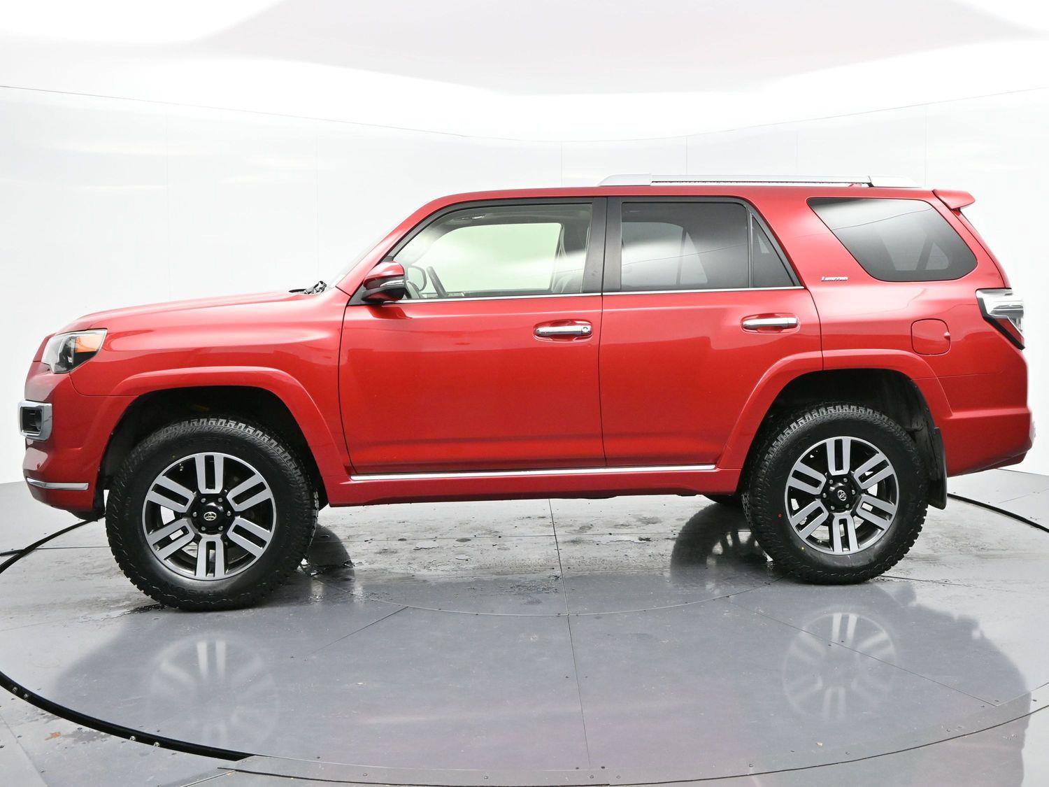 Used 2014 Toyota 4Runner Limited image 4