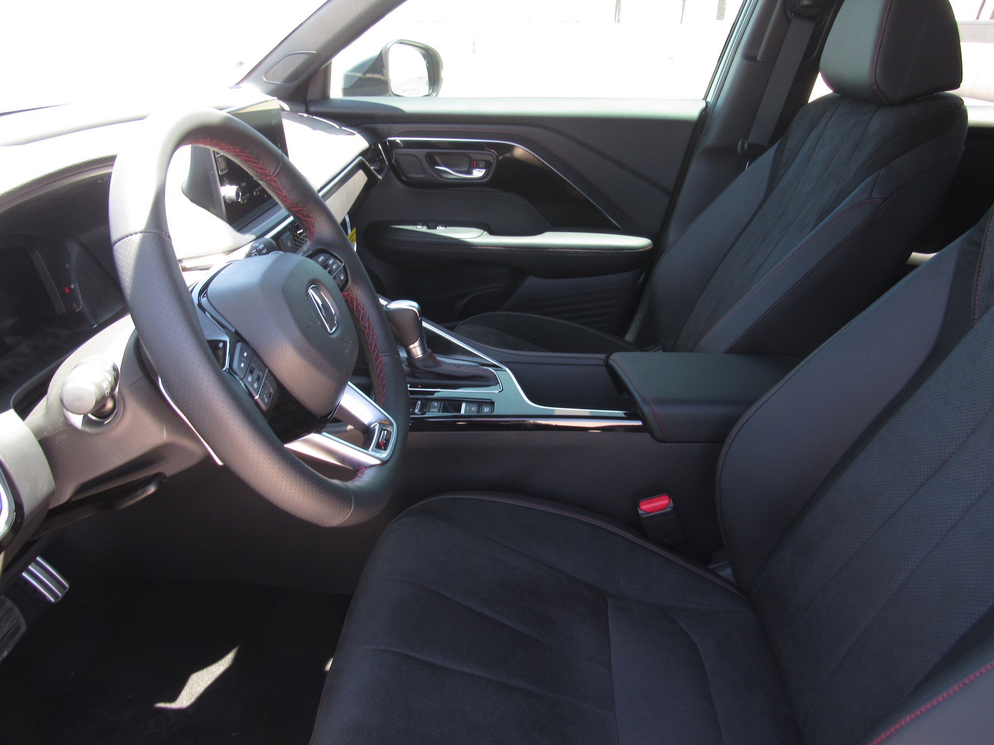 Certified 2025 Acura ADX A-Spec image 17