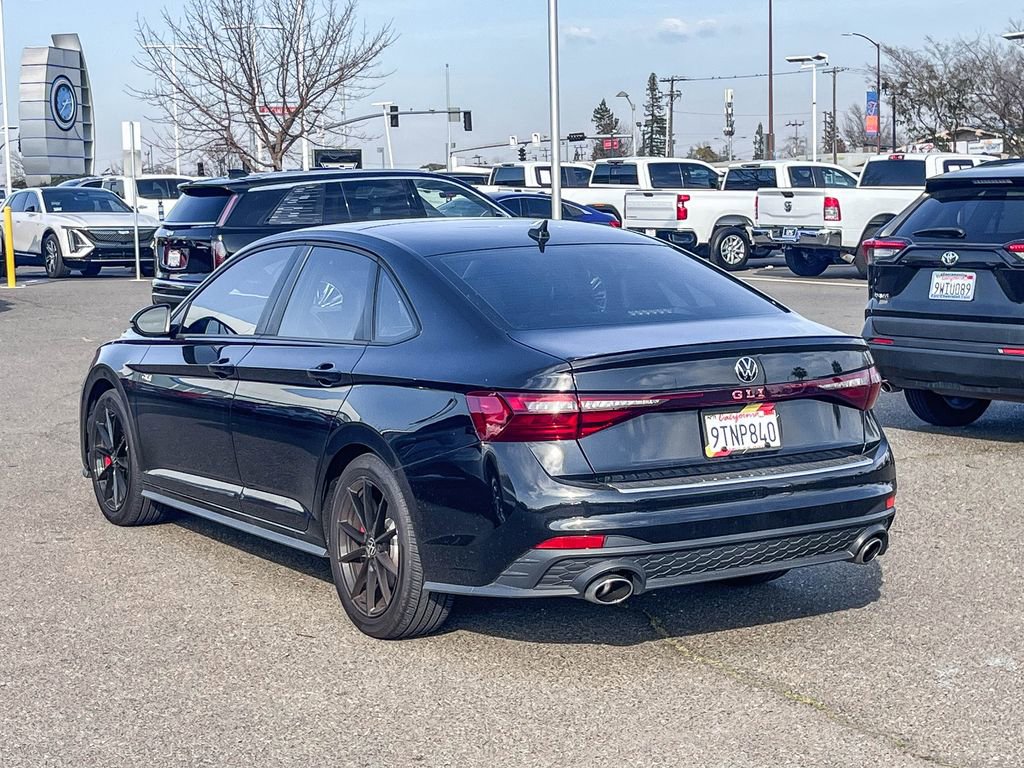Used 2025 Volkswagen Jetta GLI Autobahn image 2