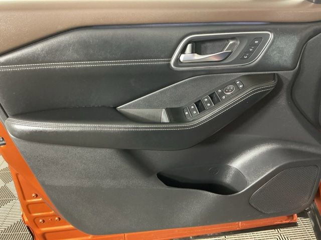 Used 2023 Nissan Rogue Platinum w/ Platinum Premium Package image 15