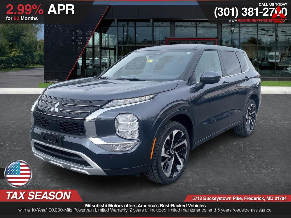 Used 2024 Mitsubishi Outlander SE image 3