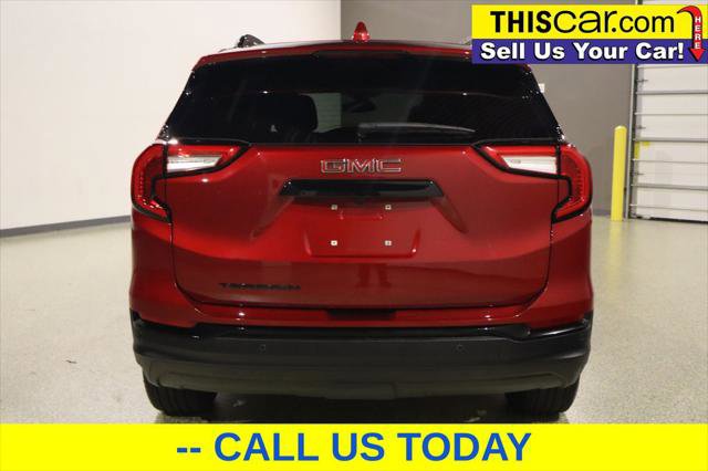 Used 2024 GMC Terrain SLE w/ Elevation Edition image 6