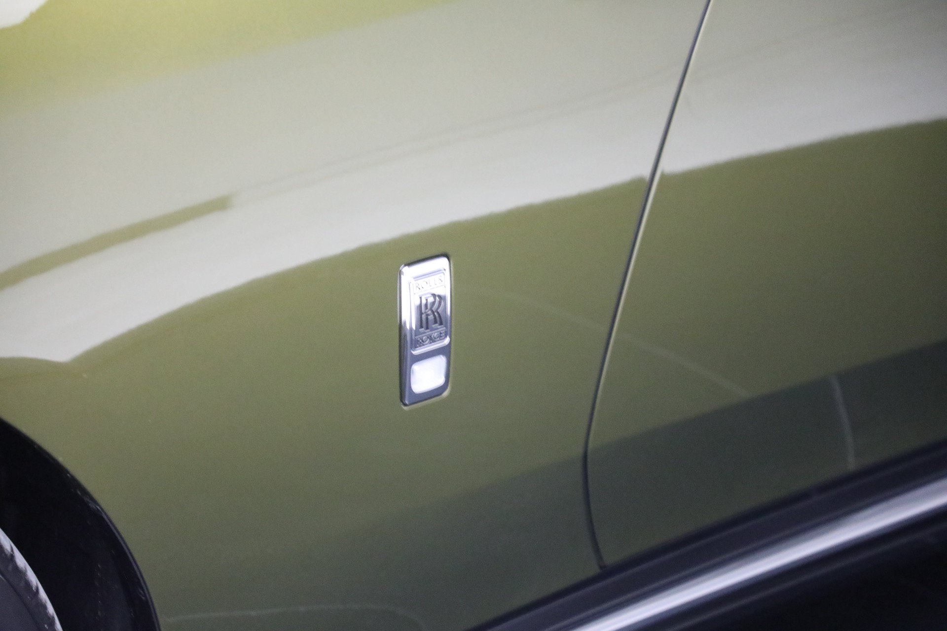 Certified 2025 Rolls-Royce Spectre w/ Spectre Launch Package AWD/4WD image 34