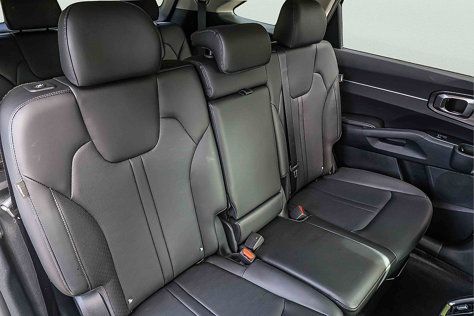 Certified 2026 Kia Sorento S FWD image 24