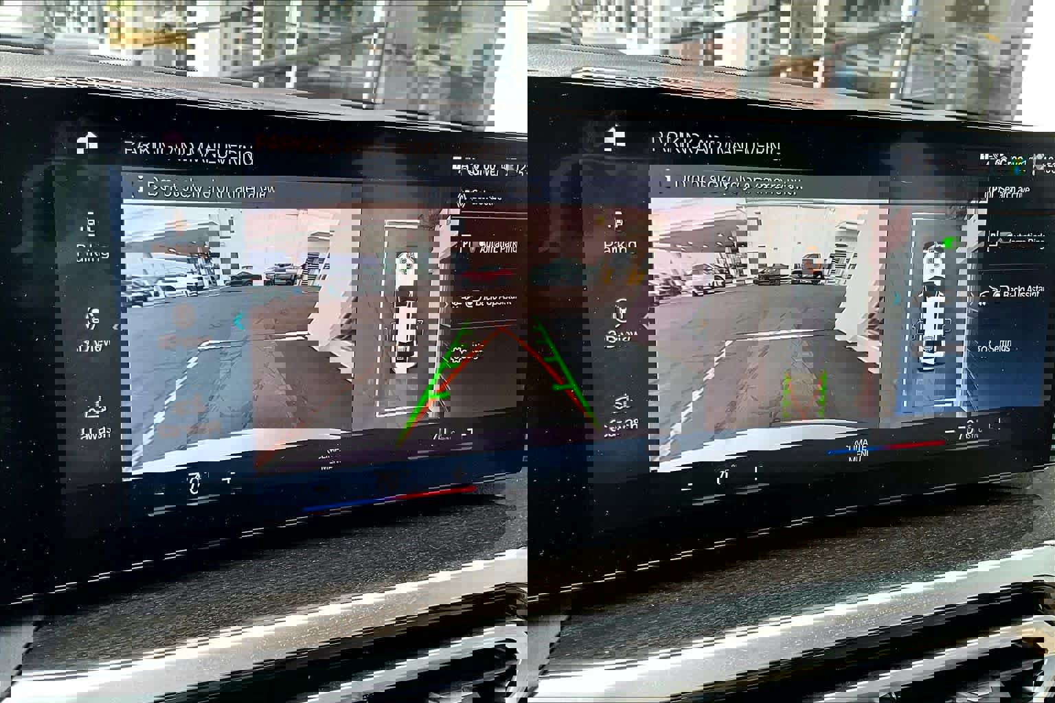 Certified 2024 BMW 330i Sedan w/ Premium Package image 28