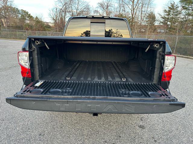Used 2017 Nissan Titan SL image 30