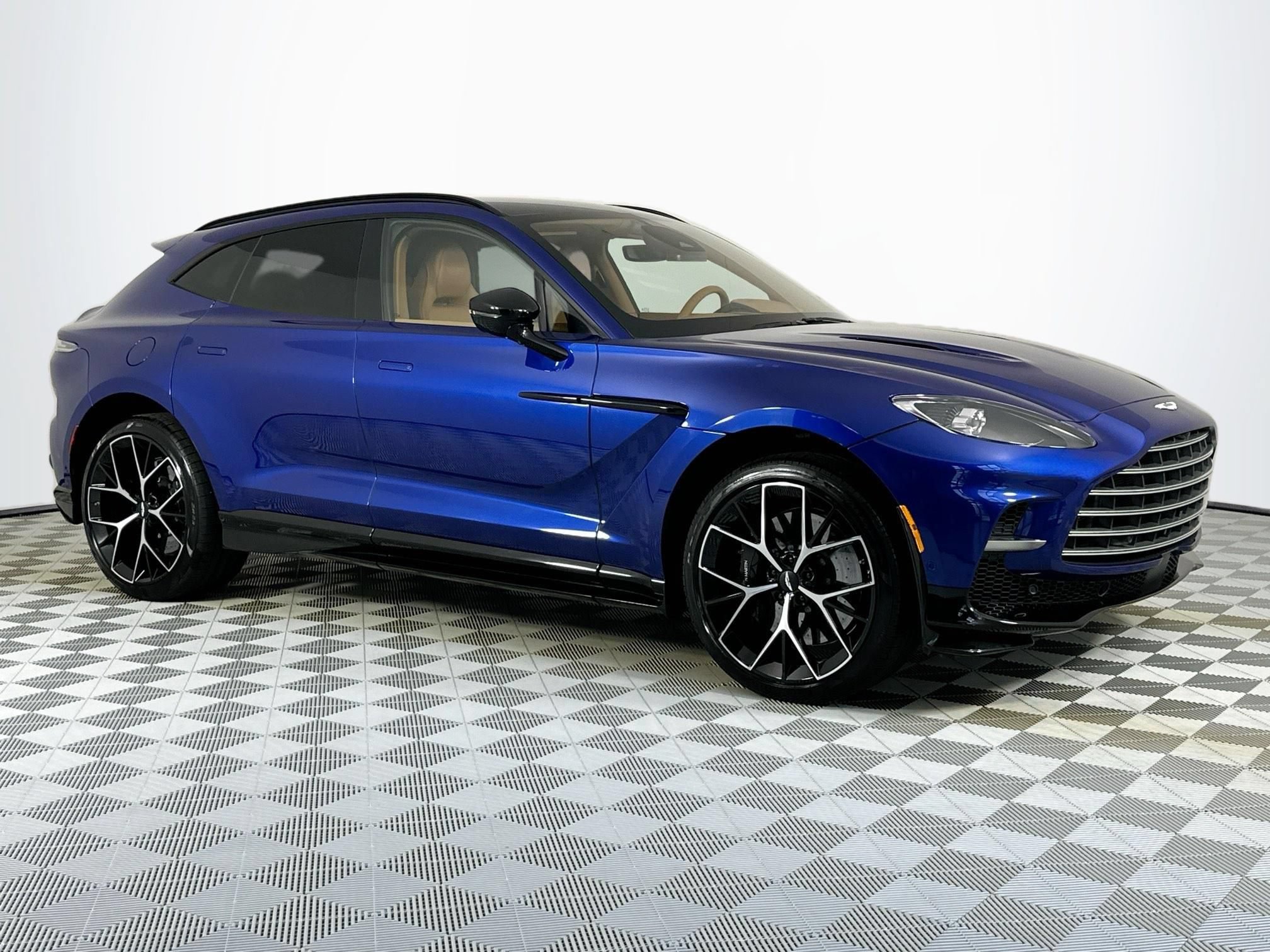 New 2026 Aston Martin DBX 707 AWD/4WD image 3