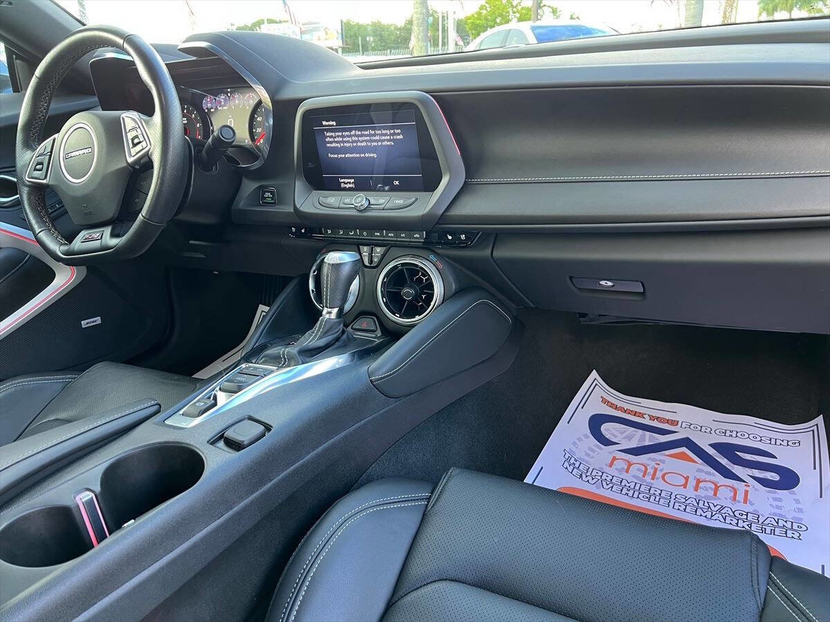 Used 2022 Chevrolet Camaro SS image 9