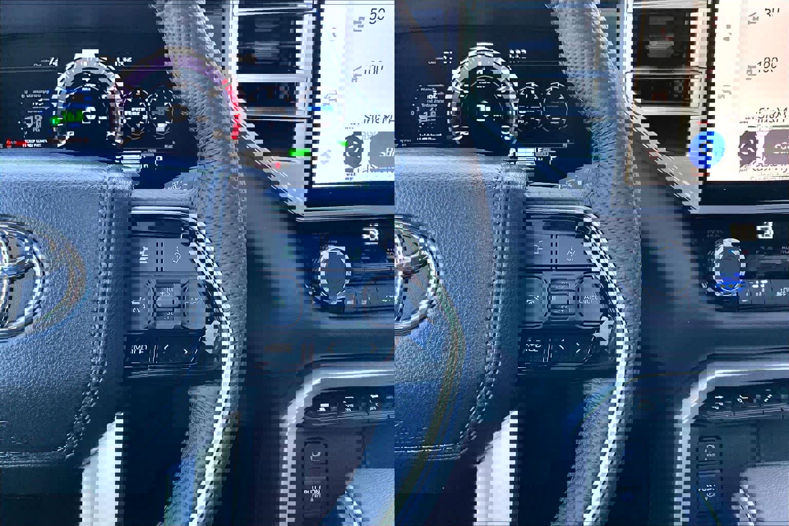 Used 2025 Toyota Tundra Platinum image 25