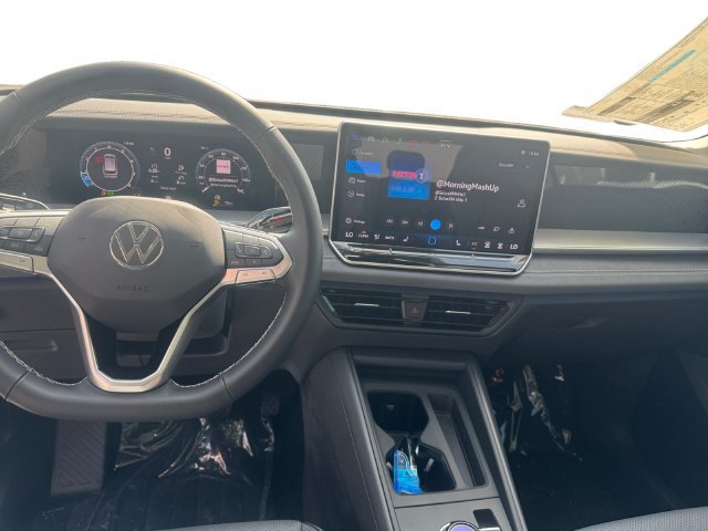 New 2026 Volkswagen Tiguan SE FWD image 10