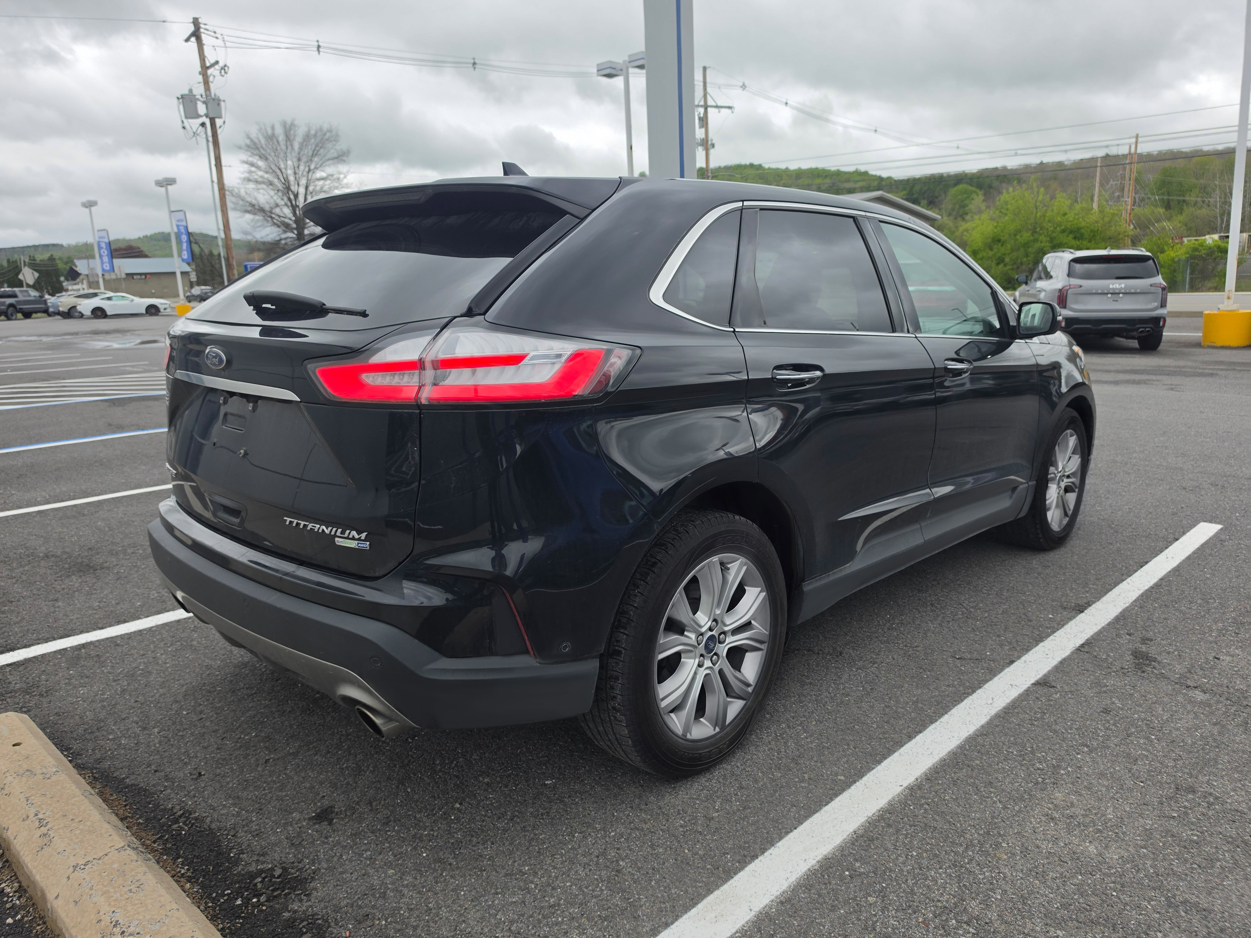 Used 2020 Ford Edge Titanium w/ Equipment Group 301A AWD/4WD video 3