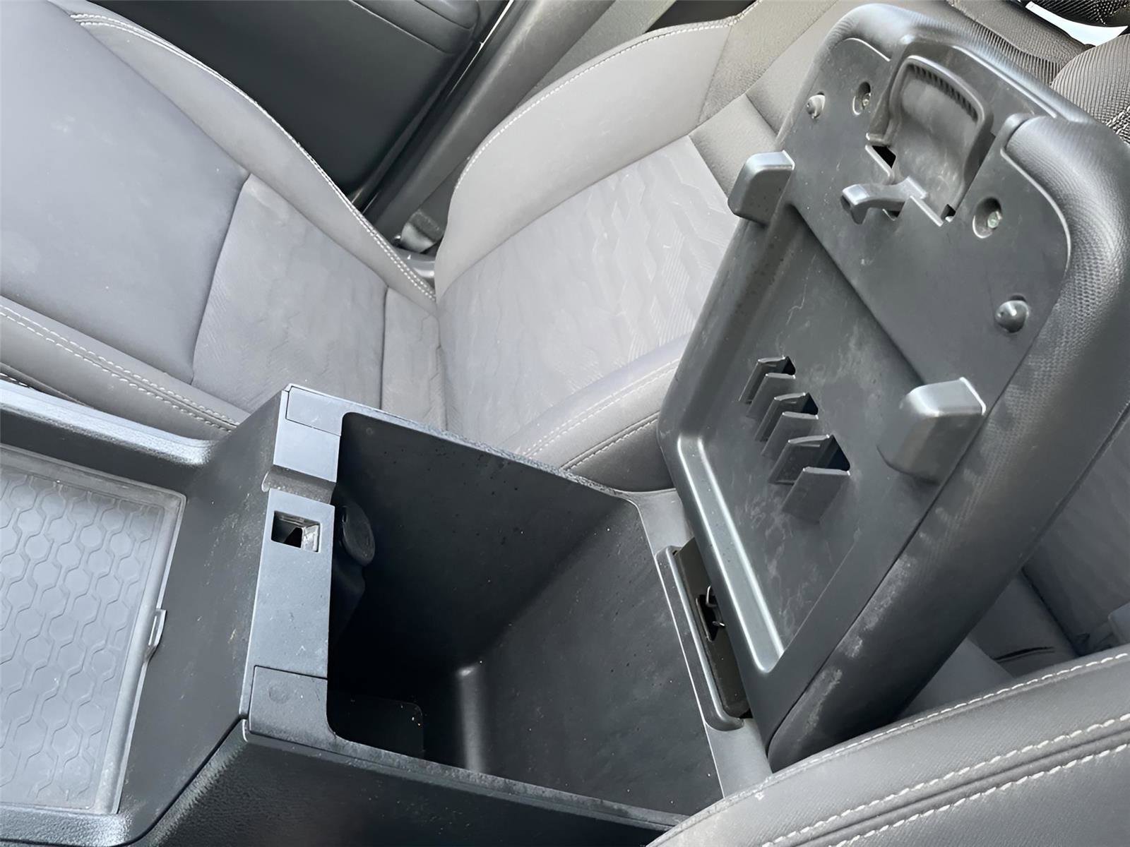 Used 2022 Nissan Frontier SV w/ Technology Package image 31