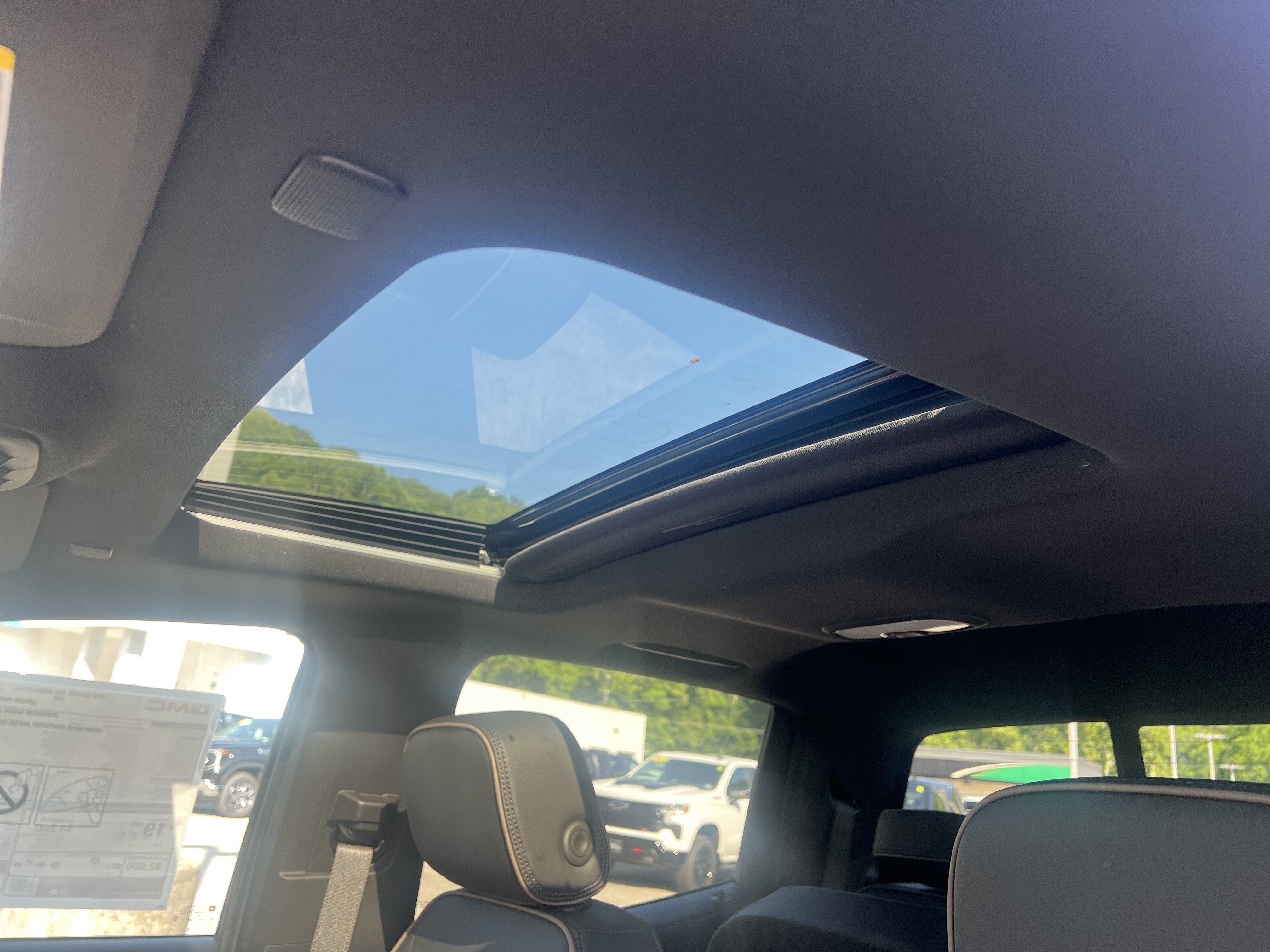 New 2026 GMC Canyon Denali AWD/4WD image 12