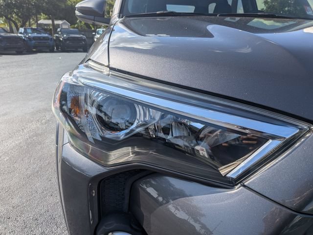Used 2022 Toyota 4Runner SR5 Premium w/ Moonroof Package RWD image 11