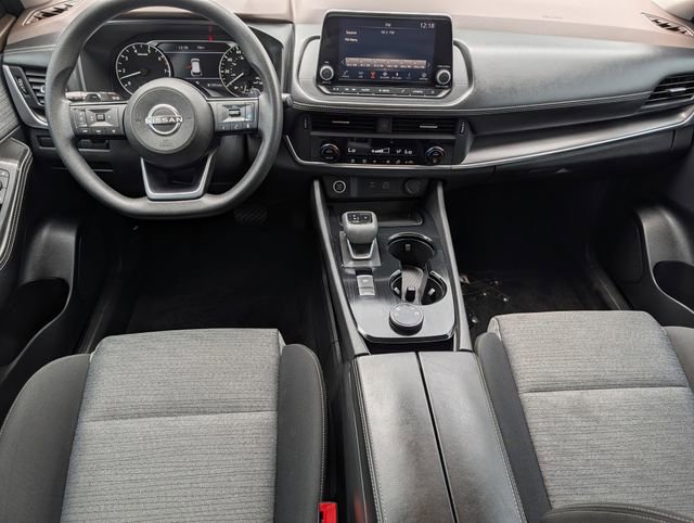 Used 2023 Nissan Rogue SV image 10