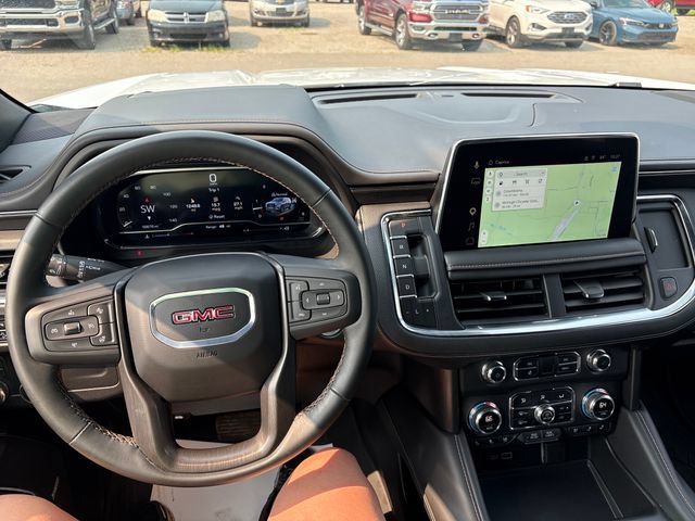 Used 2024 GMC Yukon XL AT4 w/ Technology Package AWD/4WD image 10